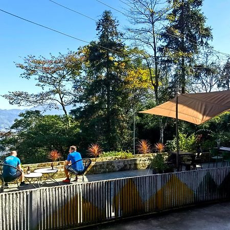 Helen'S Cozy Inn Longsheng Exterior foto